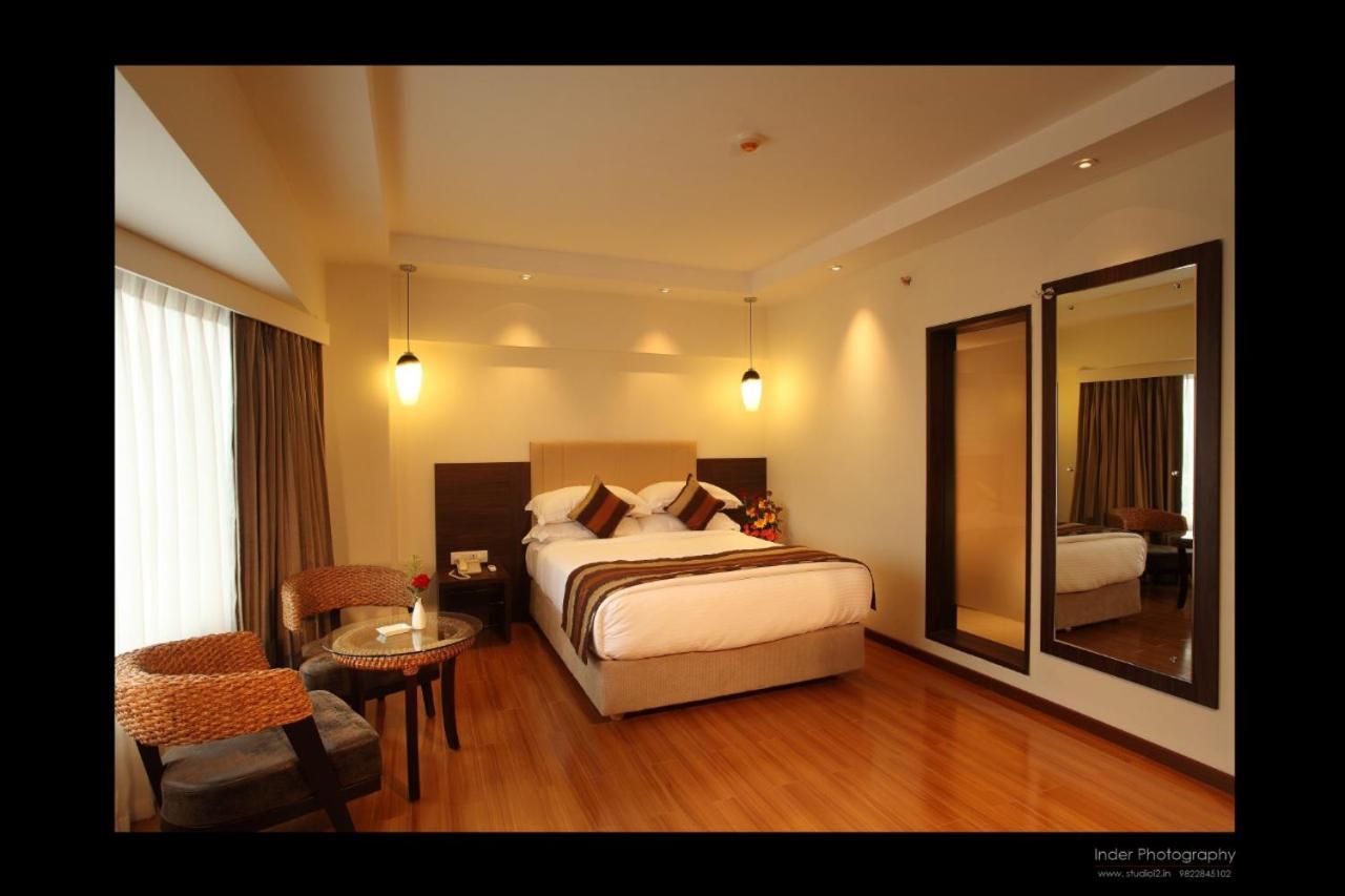 The Altruist Business Hotel Kharadi プネ エクステリア 写真