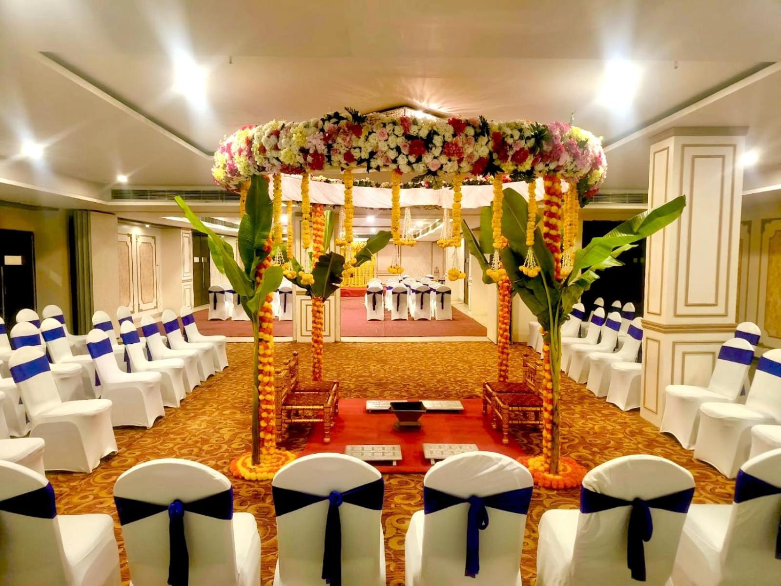 The Altruist Business Hotel Kharadi プネ エクステリア 写真